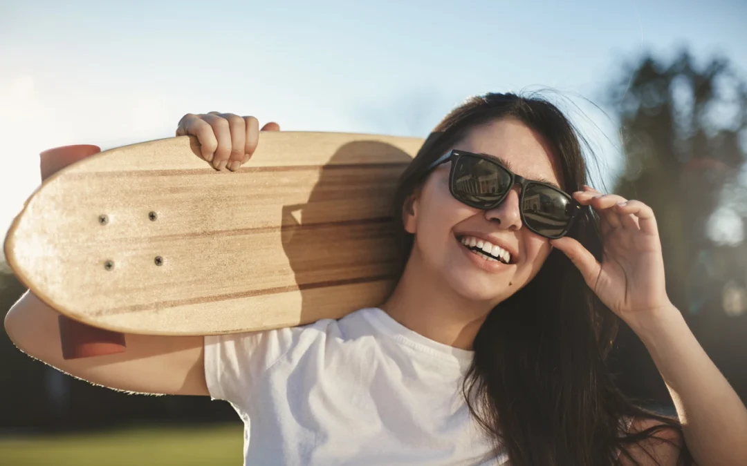 Summer No-No: Why Chewing Ice Could Mean You Need Dental Urgent Care in Queens